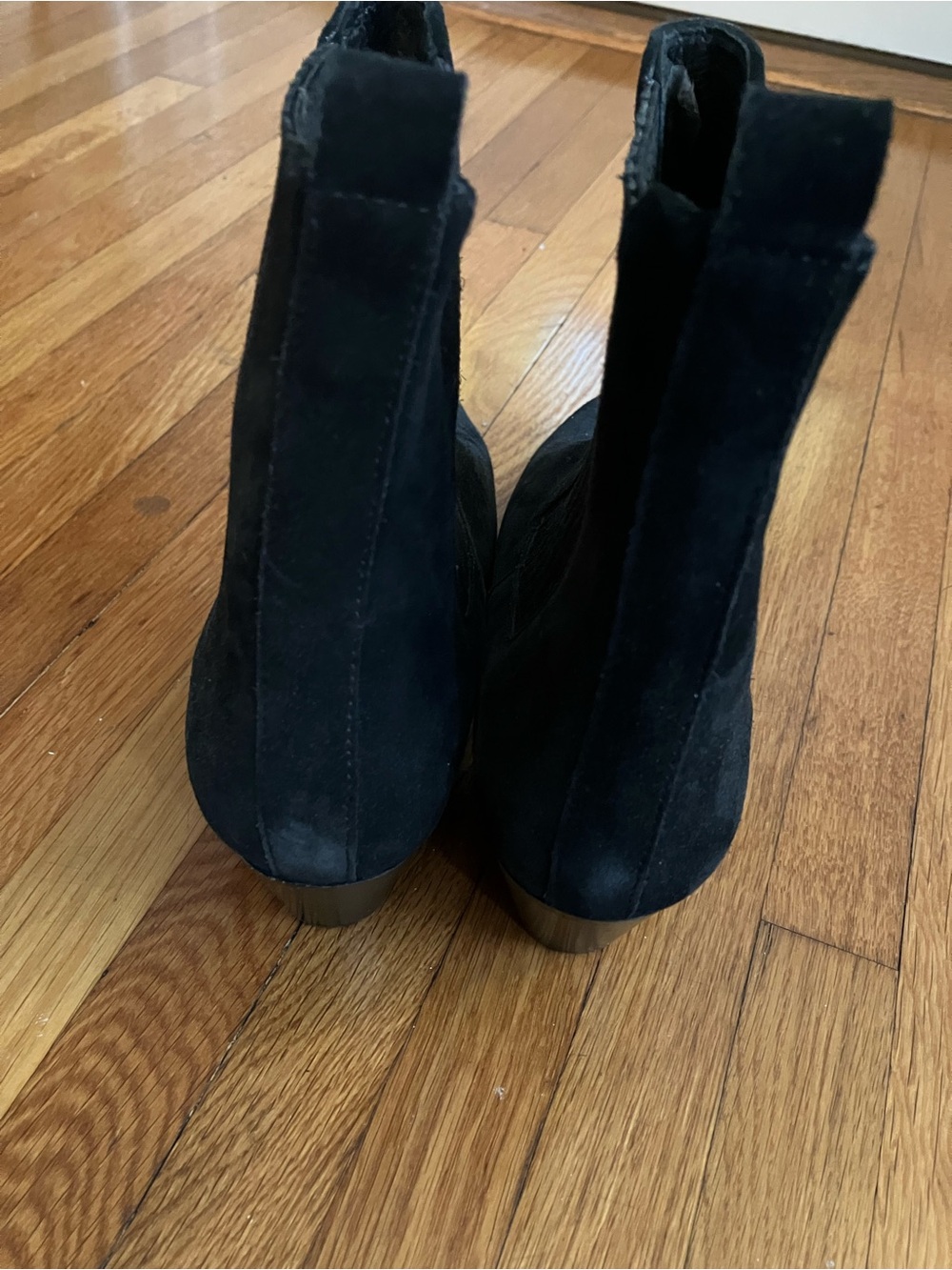 Sandro suede leather ankle booties
French size 38 - Picture 10 of 15